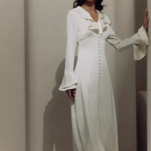 Robe midi à volants et boutons nacrés