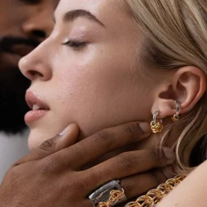 ANNE-MARIE CHAGNON Boucles d'Oreilles Jepo