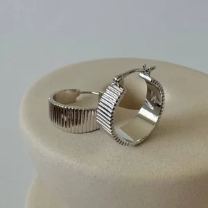 NAMASTE JEWELRY Créoles Côtelées - Argent