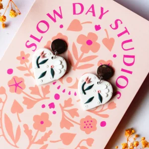 SLOW DAY STUDIOS Pendentif Floral Cœur Blanc