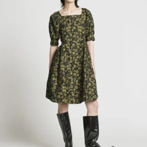 ALLISON WONDERLAND Robe Priority - Jaquard